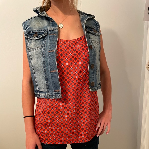Wallflower Sleeveless Jean Vest Size - Small - Picture 4 of 6